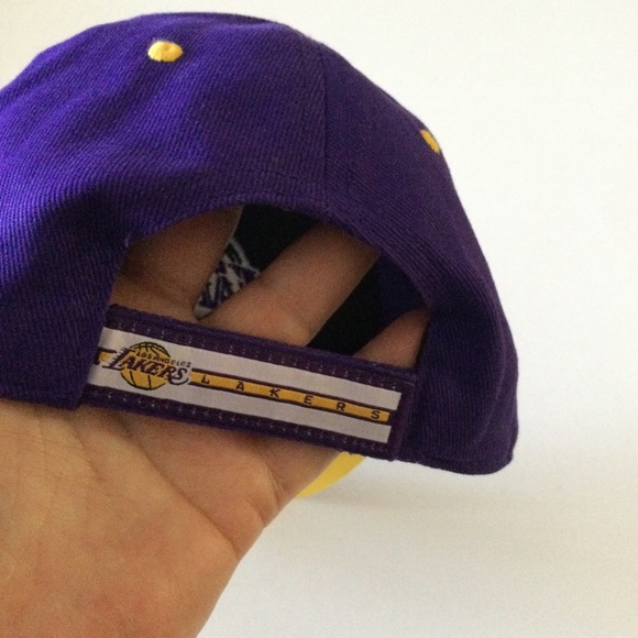 FAN FAVORITES LOS ANGELES LAKERS BASEBALL CAP PURPLE AND GOLD OS NWOT - Picture 11 of 12